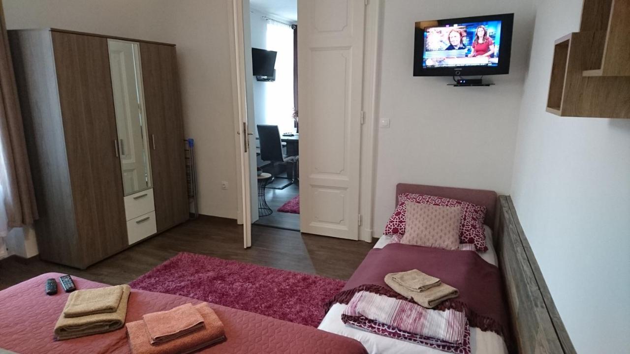 Nobilis Apartman Eger Buitenkant foto