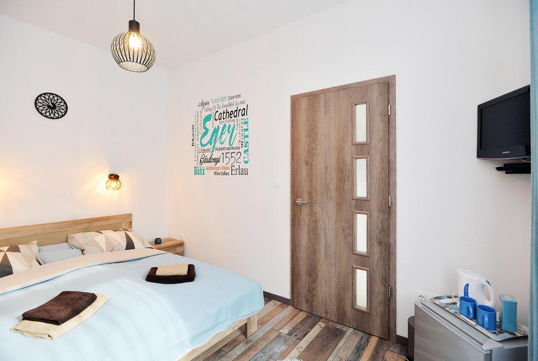Nobilis Apartman Eger Buitenkant foto