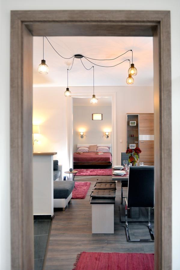 Nobilis Apartman Eger Buitenkant foto