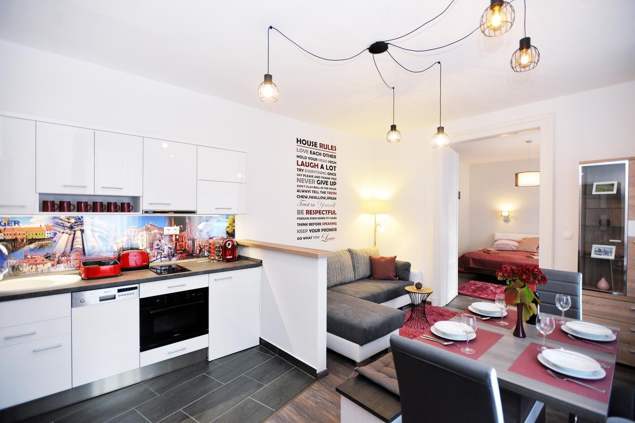 Nobilis Apartman Eger Buitenkant foto